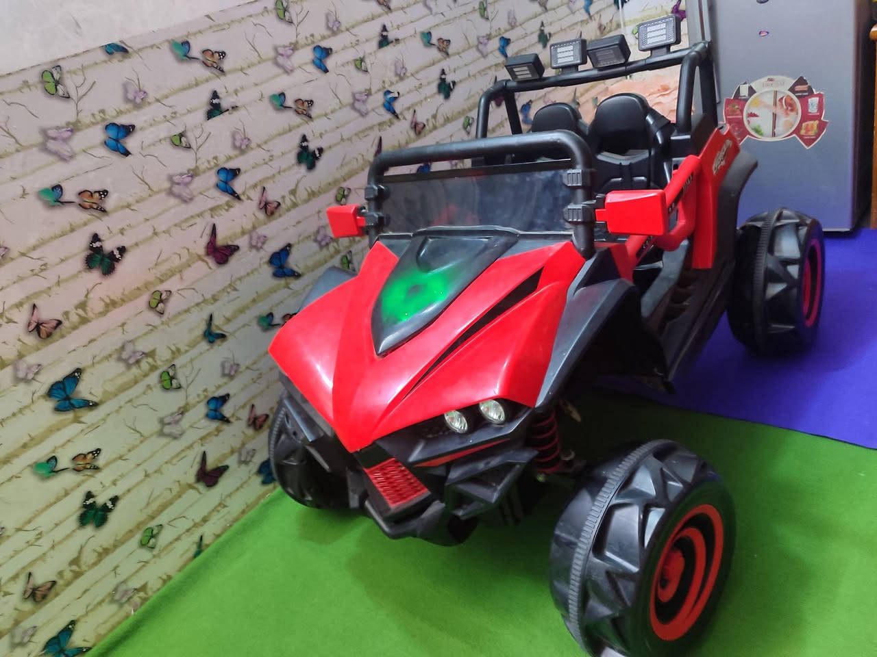 سيارة اطفال شحن (اناره موسيقى بلوتوث مراوح تبريد ) مستعمله نظيفه السعر90الف عنون بغداد ابوغريب الذهب الأبيض 
***********
