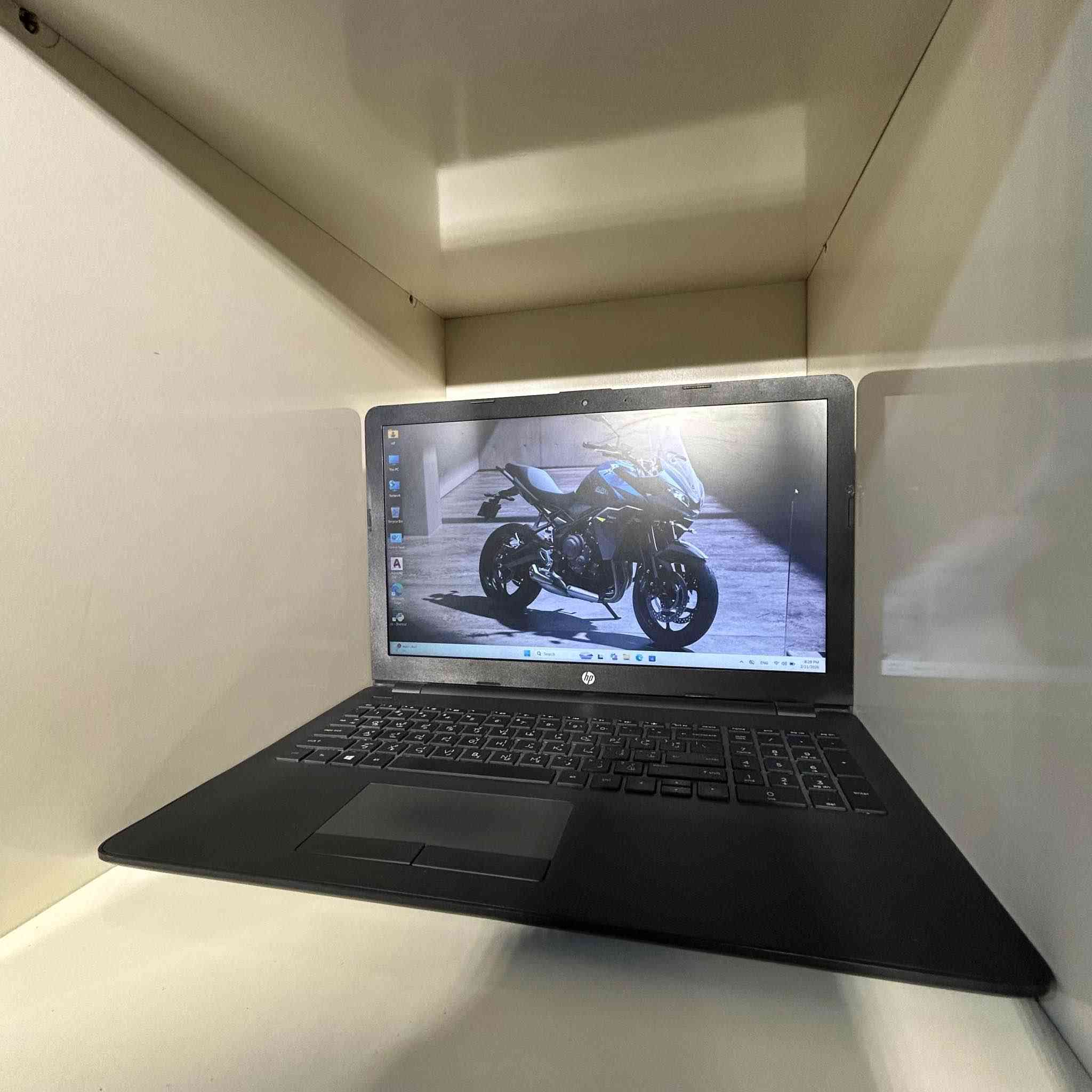 عملي – سريع – سعره مدروس 🔥

إذا تريد لابتوب للشغل اليومي، دراسة، أوفيس، تصفح، برامج محاسبة…
هذا خيار مضمون بسعر قوي 💰

⸻

⚡ المواصفات:

🧠 Core i5 جيل سابع (7200U)
أداء ثابت للشغل والدراسة

🚀 رام 8GB DDR4
تشغيل سلس بدون تعليق

💾 تخزين مزدوج مميز:
✔️ 256GB SSD سرعة عالية للنظام
✔️ 1TB HDD مساحة ضخمة للملفات

🖥️ شاشة 15.6 إنج HD+
⌨️ كيبورد عربي / إنكليزي فل سايز
🖥️ ويندوز 11 برو 25H2 محدث وجاهز

🎮 كرت Intel UHD 620 مناسب للاستخدام اليومي

⸻

🔌 المنافذ:

✔️ 3 USB
✔️ HDMI
✔️ Ethernet (شبكة)
✔️ مدخل سماعة 3.5
✔️ منفذ طاقة

⸻

🎁 الهدايا المجانية:

🎒 حقيبة
🖱️ ماوس واير ضوئي
🖤 ماوس باد Razer
🎧 سماعات أذن
📱 ستاند هاتف
🔌 شاحن

⸻

🚚 توصيل مجاني لكل العراق
📦 يوصللك مغلف ومحمي 100%
🔁 ضمان 7 أيام استبدال فوري

⸻

💰 السعر: 325,000 دينار

📍 بغداد – شارع فلسطين – تقاطع الموال

⸻

هذا الجهاز مثالي للطلاب، الموظفين، وأصحاب الأعمال الصغيرة…
تدفع أقل وتحصل أداء يخدمك سنين 👌🔥

إذا تريد أسويلك نسخة مختصرة عنوان جذاب للتصميم هم أجهزها إلك فوراً 💼 بغداد, العراق


**إذا كنت صاحب هذا الإعلان وتريد حذفه لأي سبب، رجاءا أرسل رسالة إلى الدعم الفني**