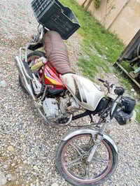 دراجه فيومي نضيفه للبيع خمسه كير كهربائياتهه يرادلهه شد نص هندر تشتغل ...