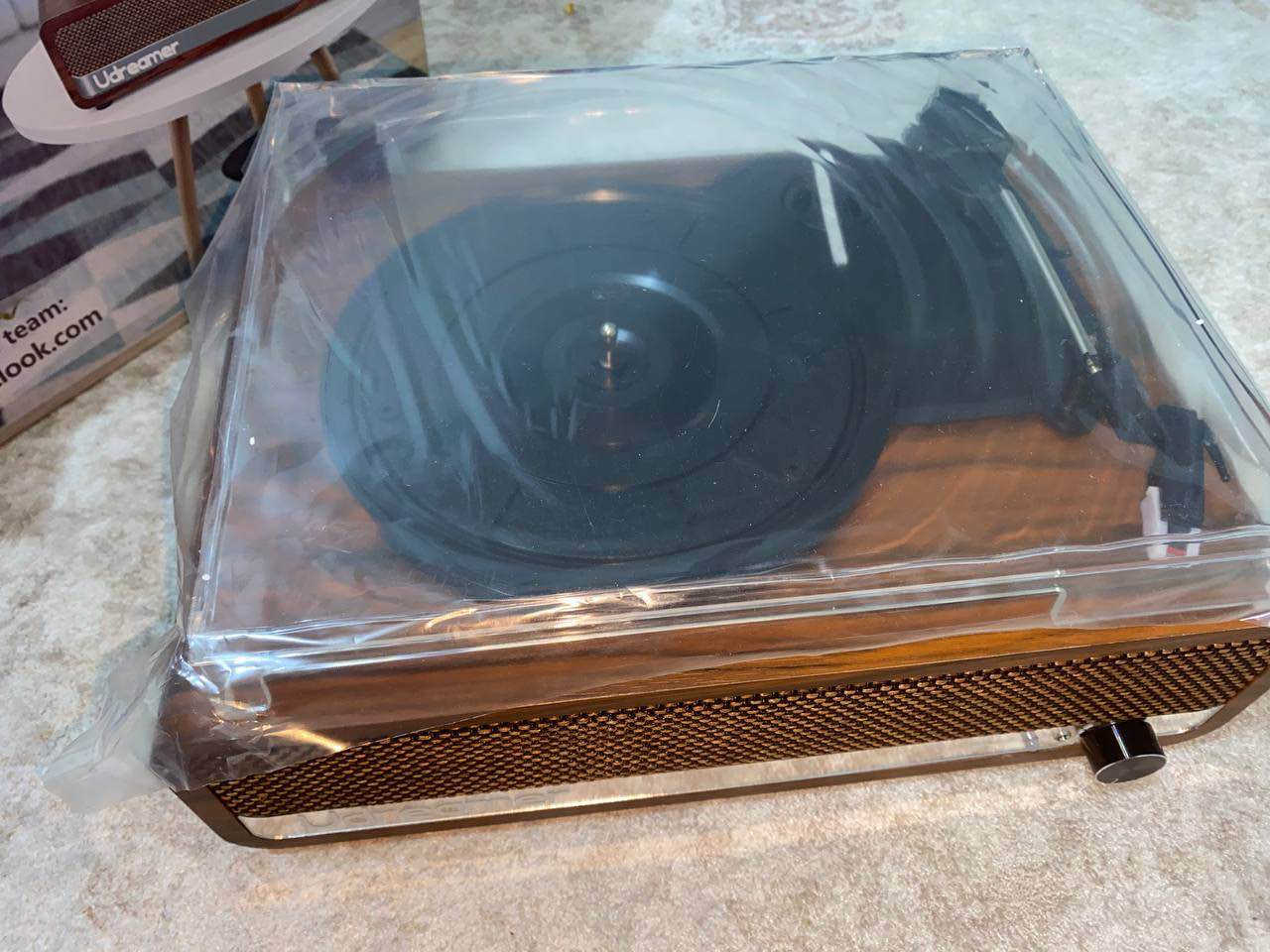 دیجه‌ی فۆلكلۆری نوێ ئیشی نه‌كردوه‌ 
بلوتوزه‌ فلاشه‌ كاسێتی خۆی هه‌موو ئیش ده‌كات به‌شه‌رت
شتێكی زۆر جوان و نمونه‌ سه‌عرێكی زۆر هه‌رزان 
گه‌یاندن هه‌یه‌ 
*********** كويسينجاك, أربيل
