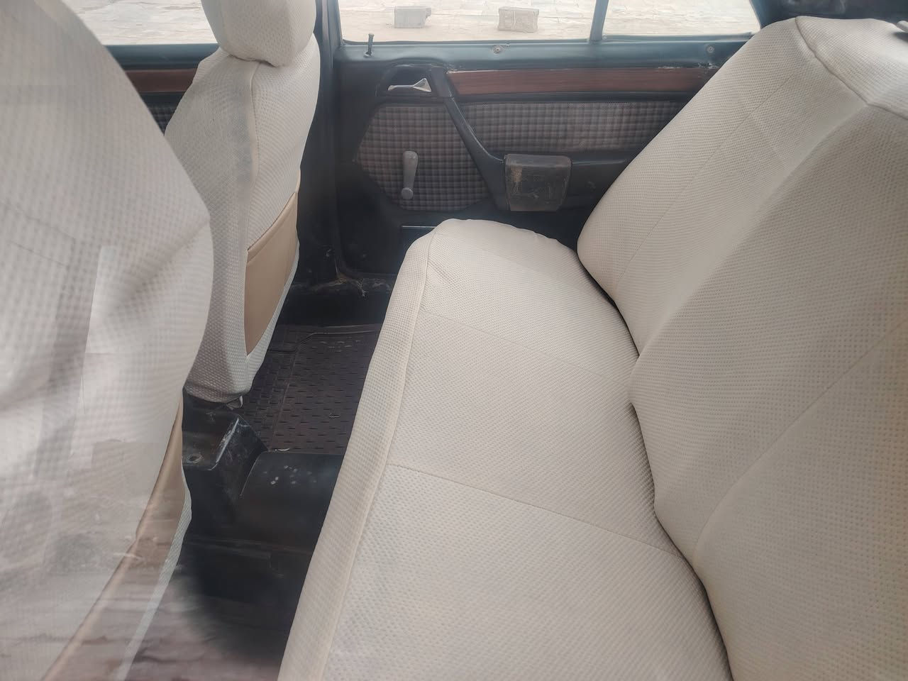 مارسيدس دب 91 رقم انبار الماني كير ومحرك vvt جدد غرفه نضيفه تراي وين متريد السعر45$ وبيها مجال للشراي مكاني بابل الحصوة ***********
