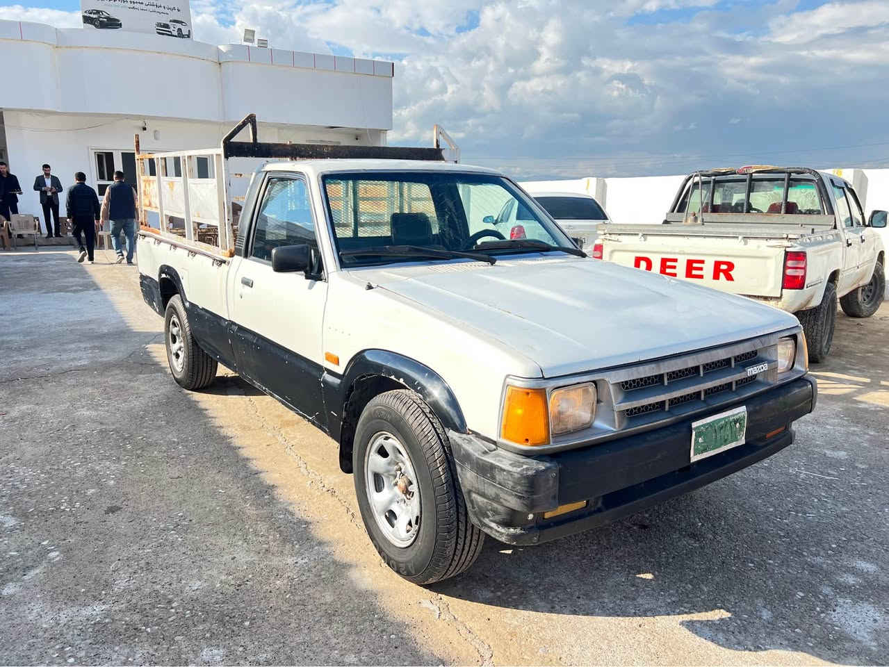 بیکاب/1996 بخ
گیرو مکینە و تخم حدادیەو تخم تایەی جدیدە سیارە جاهزە  شرط وکالە سعر/22$ مجال
***********
شوێن/قەزای بەردەرەش
معرض کوردستان اكر, نينوى
