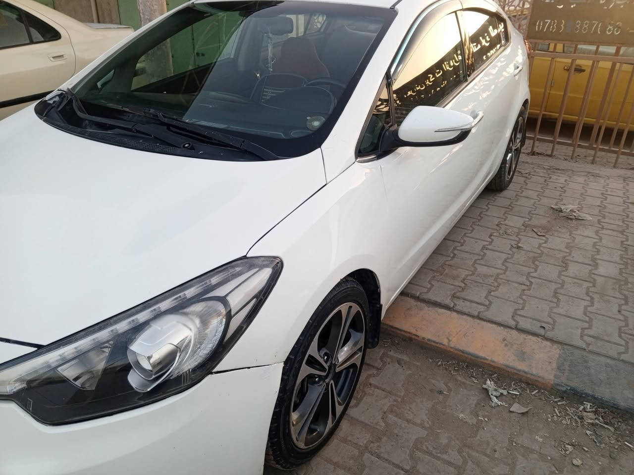 سلام عليكم
للبيع او مراوس سيراتو 13 خليجي 

فول واحد على واحد كامل مواصفاتها بصمه سلايت كشنات تدفه تبريد داخل مشمشي 
وبعد مواصفاته

مكينه جديده 1600 

كير جديد شفتات شغاله 

حداديه جديده سياره شرط شغل وتطلع وين يعجبك 

  السياره بيهه عرقجين مبدل ابيع قماره مبدله 

رقم اربيل بأسم شركه 

وكاله جاهزة تحويل جاهز 

السعر 88 وبيه مجال قليل اقساط مابيع اعتذر


**إذا كنت صاحب هذا الإعلان وتريد حذفه لأي سبب، رجاءا أرسل رسالة إلى الدعم الفني**