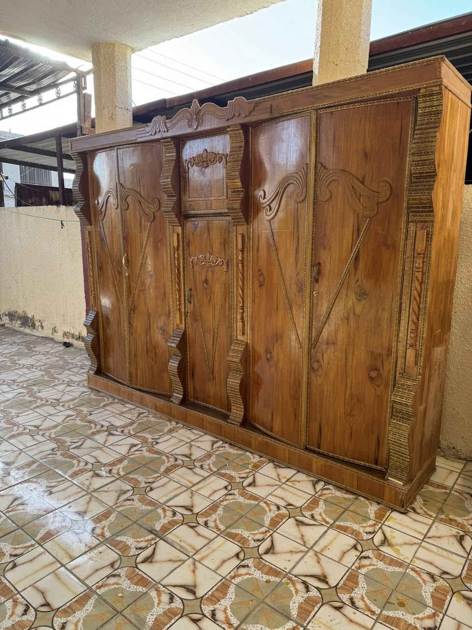 غرفه نظيفه السعر ٣٠٠ رقمي ***********
