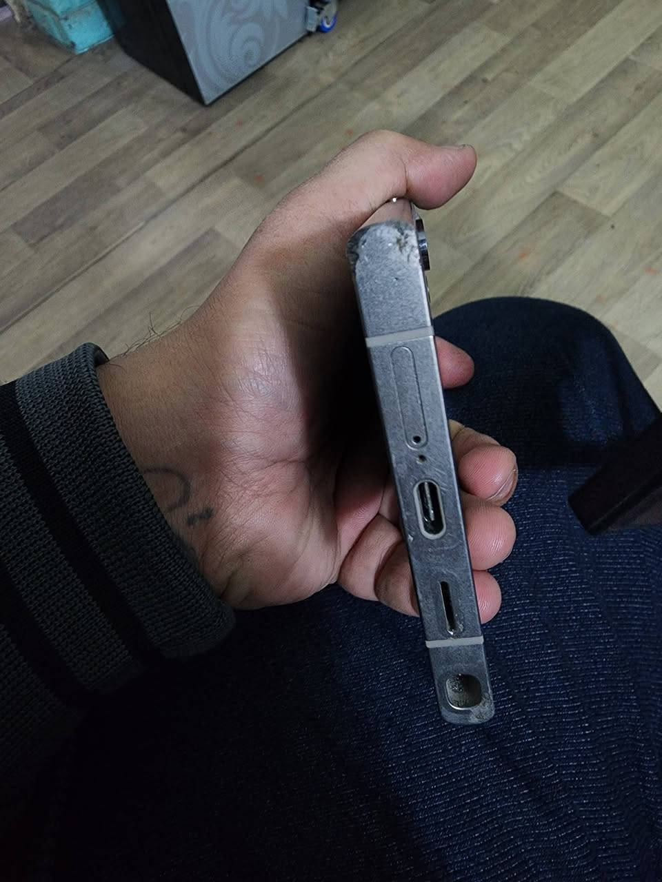 بسبب الوعود الكاذبه اعيد النشر
سامسونك الاترى 24 الجهاز كامل ملحقاته  بعده بالضمان مالته كامره عاطله ومبدل الضهر مالته وقلم ماكو وكلشي موضح بالصور 

مكاني بغداد جسر ديالى القديم 

السعر ٦٥٠

***********
