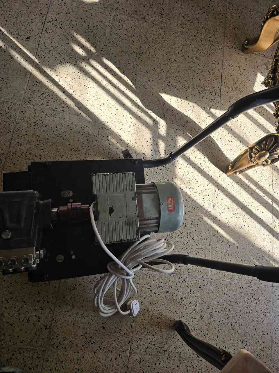 ظاغطه ١٧٠ بار سعر ٤٥٠ الف ***********
موجود توصيل
