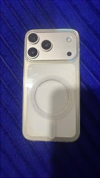 ايفون ١١ محور. ١٧. بطاريه ٩١ ذاكره ١٢٨  السعر.  ٢٥٠  07776272731