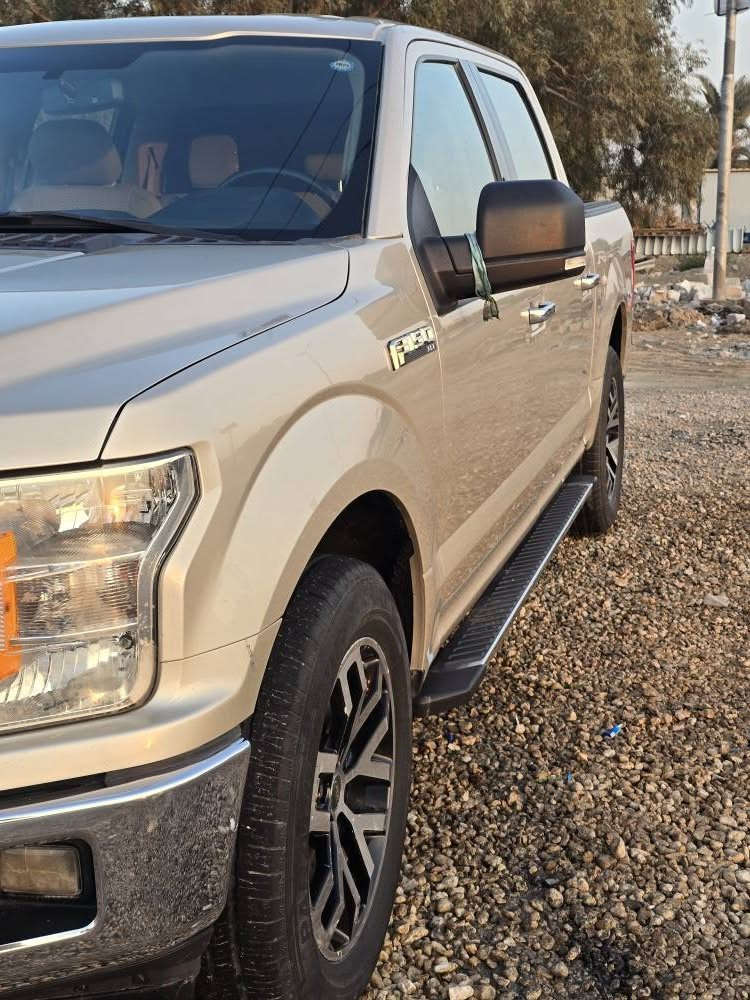 القوه  والفخامه  👑
فورد F150      سليمانيه  موديل 18 باسمي  تحويل مباشر 
1. باب طويل بدي  قصير 
2. كامره خلفيه  شاشه كبيره  
3.تبريد قطعتين  ثلج 🥶 تدفئه كشنات +  تحكم في دوسه البانزين والبريك 
4. مكينه 2700 تون تربو . شلعه تشك  الكاع  وانسى الصرف 
5. كير تعليك  10 نمر + هاند بريد كهربائي+مخرج 240فولت 
6.غرفه  بيجي   نضافه  100%
7.انضمه  قياده  + تشغيل عن بعد + نضام الايكو والسبورت والمنحدرات 
8. نضام  stop/start   اطفاء المحرك  عند التوقف المؤقت
9. ويل ٢٠ جديد كروم 
10.نضام  سحب العربات 
11.السعر225وبيه  مجال  . اتصل  وادلل  مكاني بابل المركز 

*********** المحاويل, بابل
