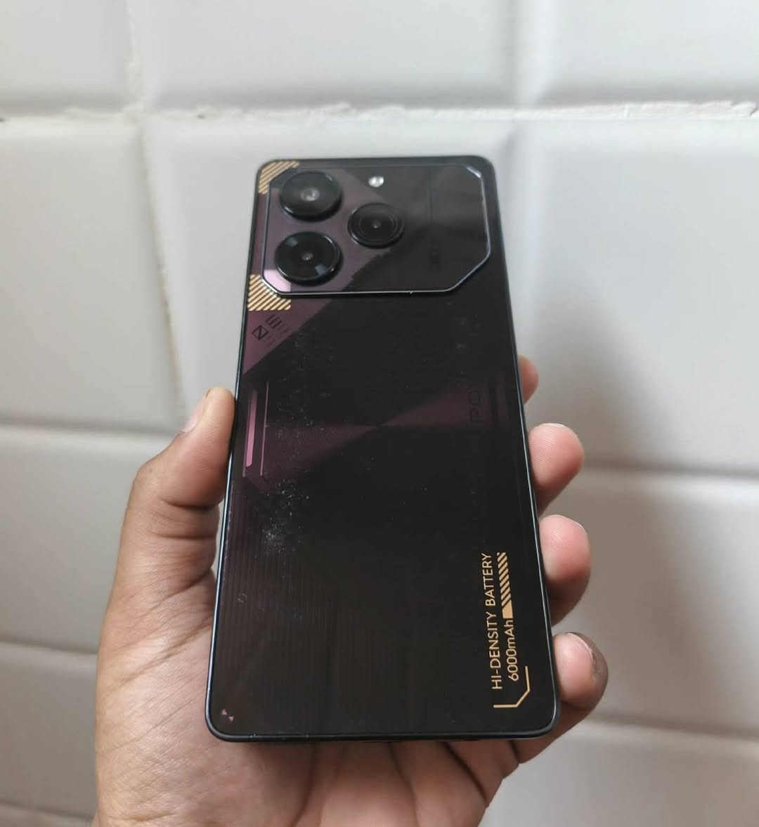 بوفا 6برو 5g
مراوس بدراجه نضيفه4گير او ماكس حربيه 
ذاكره256 بطاريه 6000 مكفول من الفتح والصيانه نضيف كلش 60فريم الجهاز شحن ولعب كلش قوي بي خلل بالكامره الخلفيه فقط تغوش الصوره من بعيد عن قريب متغوش الجهاز جديد وكلشي وياه ***********
