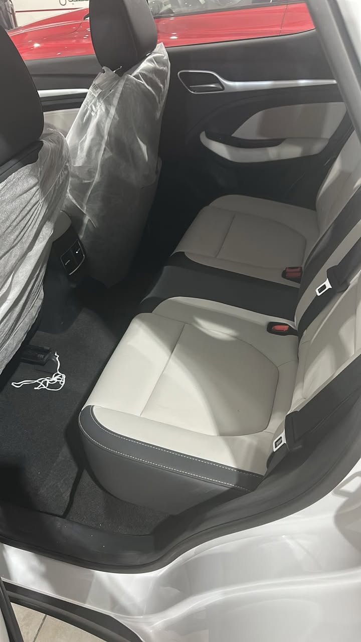 ماشيه 5 الاف كفاله  1500 سي سي للاستفسار اكثر الاتصال ع الرقم ***********
السعر 20مليون وبيه مجال
