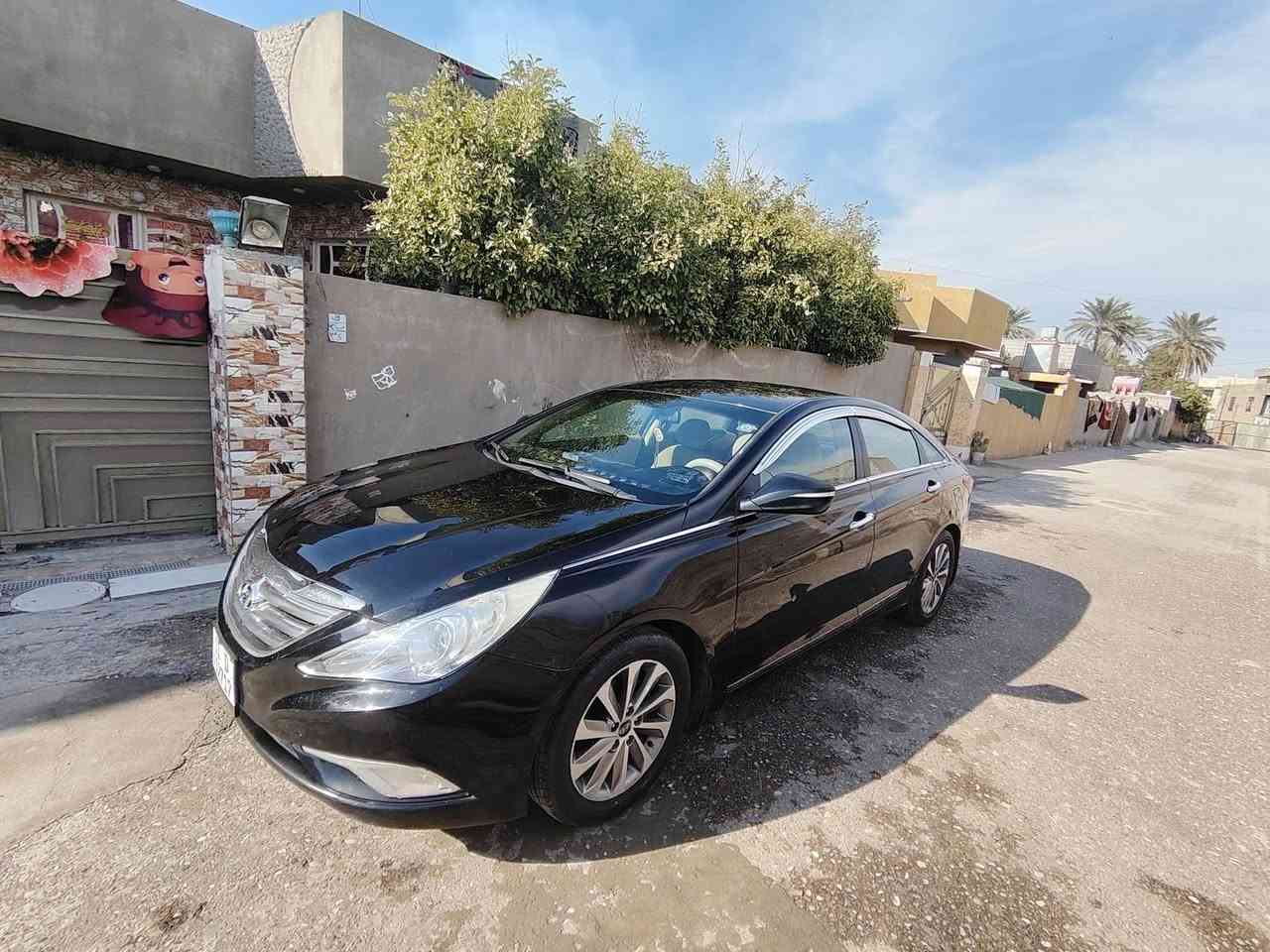 سوناتا خليجي موديل ٢٠١٥ اللون اسود داخل عسلي كشن كهربائي مواصفات الشركة العامة محرك دوش ٢٤٠٠ كير محرك تراي من البصرة لزاخو تخم تاير جديد تايلندي الأصلي صدر امامي وخلفي جديد خمسة ويل مع الاسبير بدون ضرر فقط صبغ دعامية خلفي رقم بغداد بأسمي السيارة داخلة هزة جديدة رقم الدولي هسة محول سنوية ٢٠٣٠ / *********** المكان بغداد بوب الشام السعر ١٢٨ $
