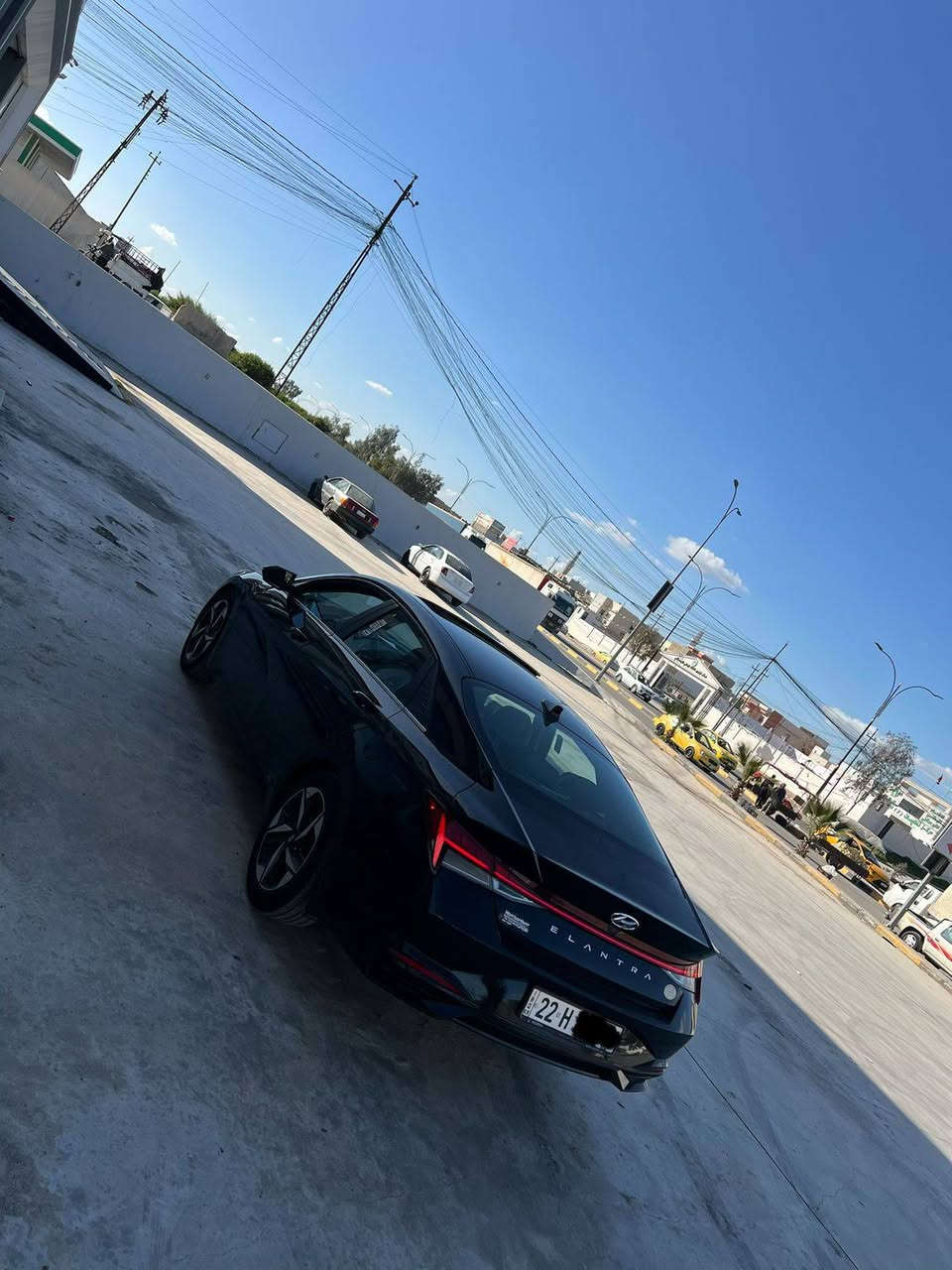 🛑 النترا 2022 امريكي  اسود ملكي
السعر 148 
🛑فول موصفات
🛑بصمة تشغيل ابواب وصندوك بصمة .
🛑فتحة سقف ( سلايد روف ).
🛑محرك 2000 بدون دوانز
🛑كاميره خلفية دوارة.
🛑رادارات 360 درجة ( امامي جانبي خلفي) .
🛑مانع التصادم الامامي والخلفي.
🛑تحكمات ستيرن 4 جهات فول.
🛑دشبول دجتل 
🛑ثلاث وضعيات قيادة (ايكو-سبورت-سمارت).
🛑مثبت سرعة ذكي ( التحذير عند مغادرة المسار ).
‏🛑Auto Hold التوقف لفترات قصيرة.
🛑هند بريك بصمه
🛑ويل كب 17.طخم تاير جديد
🛑نظام الصوت  سبورت Bose عدد السماعات 8.
🛑تشغيل عن بعُد.
🛑دشبول دجتل حجم كبير متصل.
🛑اضواء ترحيب عند الاقتراب.
🛑لايت زينون  بك لايت ليد متصل وسكنات لد.
🛑نقطة عمياء.
🛑تدفئة بالكشنات 
🛑كير اوتماتيك وعادي.
🛑كامرة امامية تحديد مسار وقيادة الية 
🛑السياقة على خطوط الشارع 
🛑مانع انزلاق نظام التركشن.
🛑تبريد شاشة دبل فريز  منفصل ثلج.
🛑فتح الصندوق الذكي عند الاقتراب.
🛑شاشة دجتل ودشبول دجتل لمس.
🛑مثبت سرعة ذكي ( التحذير عند مغادرة المسار ).
🛑كشن كهرباء.
🛑عداد المشي 69 ميل
🛑اشاير بلمراية.
🛑رقم اوربي سنوية لل28
🛑السيارة جديدة وجاهزة بدون أي مصرف.
🛑الضرر من امريكا موضح بالصور فقط دعامه بدون دواخل 
🛑بالعراق نصف جاملغ الخلفي صبغ بدون دواخل 
🛑بيها اثر حالوب مال موصل فقط بالسقف مايبين الا بالسونر
🛑فحم كزوز اصلي.
🛑مكان السيارة/ الموصل 
🛑الشراي يتصل على الرقم:-(بيع-مراوس)
***********
