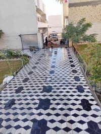 عمل انواع المقرنص، والمرمر، والبورسلين، والساقيه والكربستون ،والبازلت ...