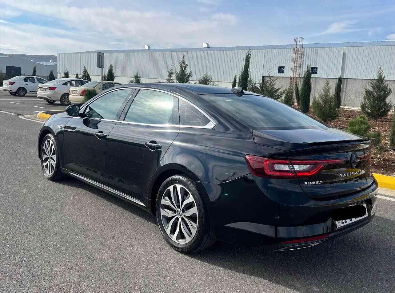 ڕینۆ تالیسمان 2018 فول فول مواسەفات
سفری شەریکەی ئێرەیە و نمونەیە لە جوانی
و‎تەنها 80هەزار کم رۆیشتووە   
دوو بەسمەی بیلادی لەگەڵە،
بەسمە ‎ پانۆراما   ‎ناو رەش و سوور داتاشۆ 
ماوس بۆ شاشەبریەک بەسمە
کوشن جلد  ‎کوشن سارد و گەرم
کوشن غەزن  ‎پرۆفایل زیاد کردن  ‎کوشن کارەبای 
کوشن مەساج,  ‎ شاشە گەورە ,  ‎گێچ ئەلیکترۆنیی، 
سەلاجە  ‎کامێرا, مۆدی ڕێگا ,‎5 مۆدی سوکان
و‎5 ڕەنگی کامل لید سەماعەکانی بۆسن 
٣٦٠ پلە ڕادار ئاوێنە ڕادار خەتی جادە 
خوێندنەوەی هێماکانی هاتو چۆ
ئاوێنە کارەبایی (شەفت) ئۆتۆپاڕکە
پەردەی بیلاد
ئۆتۆ ستارت و ستۆپ (لەکاتی ترافیک خۆی ئەکوژێتەوە)
لایت لید 
(سندوق شەق)و بە سێ جۆری تریش ئەبێتەوە
تەحدید سورعە  لیمیتی سورعە سوکان کامل کارپلەی 
فڵچەی جام ئۆتۆ 
فول ئۆتۆ لە ڕێگا و شەوان خۆی فول 
ئەکوژێنێتەوە و هەڵی ئەکا بە پێی پێویست
سیستەمی کلیلی زیرەک کە ئۆتۆ لۆکە واتا سێ مەتر 
دورکەوتیتەوە خۆی سەیارەکە قوفڵ ئەبێ وە بە پێچەوانەشەوە
مەکینە مەرغوب ١.٦ تۆربۆ

سعر:140گەڵا و مامەڵە 

تازە هایدرۆلیکی گۆڕاوە+پاتری تازەیە +قولاغی گیڕ تازەیە +رەقەم باریک

ژمارەی مۆبایل 
*********** السليمانية, العراق
