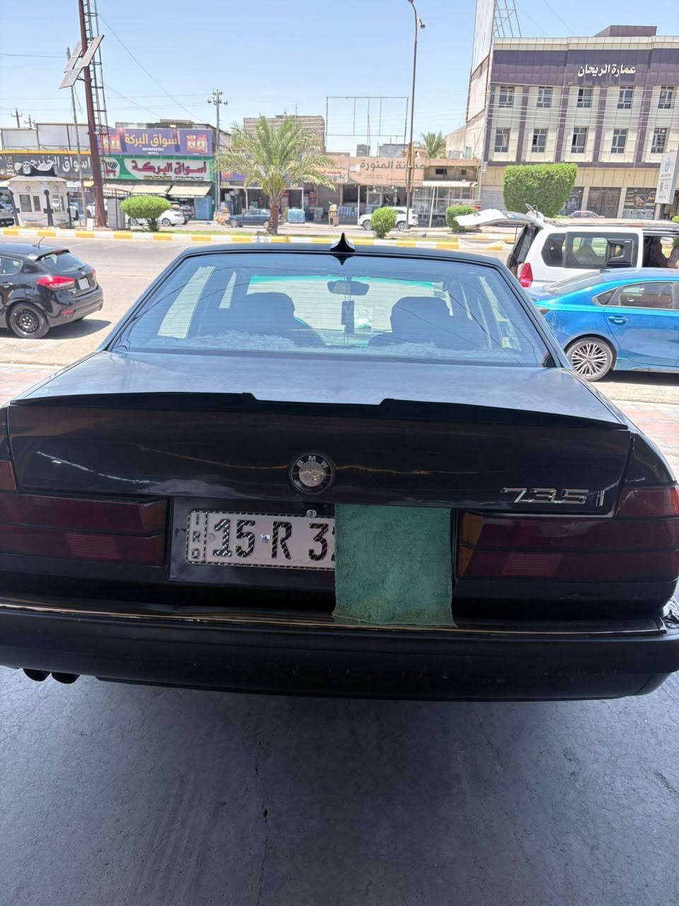 من رخصت الادمن 
سياره بي ام دبليو
موديل:91
لون:اسود
سياره غنيه عن تعريف 
صدر امامي وخلفي جديد
تخم تاير جديد 
تبريد شغل جديد شغال ثلج 
مكينه وكير مكفولات
سياره جاهزه ماناقصه برغي واحد سعر 55ورقه وبيه مجال حك جيه
العنوان عامريه الفلوجه ***********
