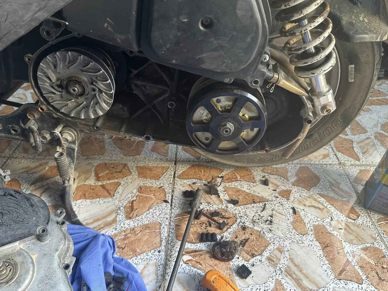 سلا عليكم 
ماكس عدله لبيع 
كفرات اصلي بلاد ختم واحد 
دبل خلفي ابو بطل RGS
صالنصه صجميه تك بوشه وحيده بل رميثه 
سلف wf 55
وياله مشيف ورده اصلي تجي وتشوف ختمهن وحيدات بل رميثه 
اشاير كدام اربع ولفات اصلي 
بك لايت اربعه اصلي 
كشن اربع ولفات 
كلجات رياضي اصلي تفصيخ 
دراجه احلا من صوره 
سعر خاص او تصال ***********
