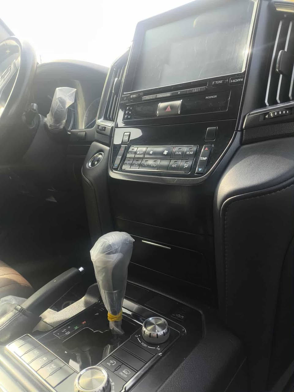 سلام عليكم الندكروز ٢٠٠٢٠ البيع فول مواصفات العماني الشراي يتصل ع باقي التفاصيل المكان بغداد اليوسفيه السعر ٥ونص *********** تصل
