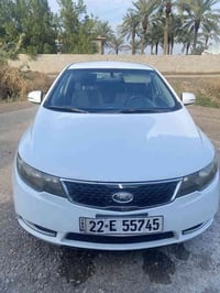 سيراتو 2013 خليجيه محرك 2000 رقم اربيل باسمي  مكفوله من الصبغ والضربه ...