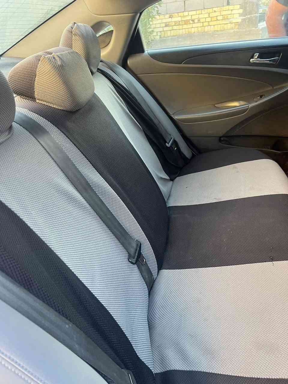 السلام عليكم سوناته 2013كفاله من كصه ونقل جثه وعيب الشرعي مداور ثانييوم ماعده بارد بلباب الخلفي سياره جاهزه من حداديه وتبريد ومكينه وكير سياره حلوه وجاهزه السعر 125وبيه مجال  والشراي يتصل ويدلل هاذه رقم صاحبه ***********
