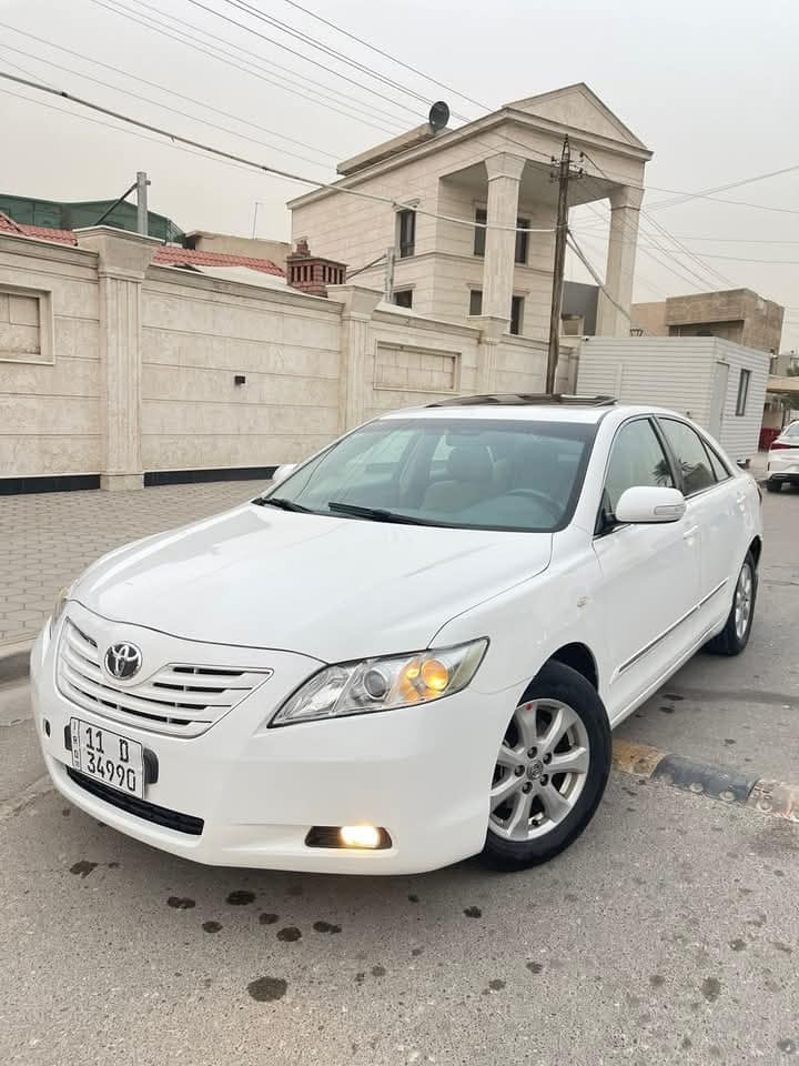تويوتا كامري GLX خليجي 2009 فول مواصفات 

شاشة كبيرة 
كاميرا خلفية 
حساسات (خلفي + امامي) بلادي 
فتحة سقف
بردة خلفية كهرباء (بلادي)
اشارة بالمري
كروس سرعة 
داخل صاج 
سيارة نظيفة جاهزة واحلى من الصور 
بيها صبغ حزام بدون دواخل 
قمارة و بنيد و تكم بدون صبغ 
بجم و حوض كبس  
السيارة ماشية 170 KM
العنوان بغداد العامرية 
السعر 97$ ورقة وبيها مجال بسيط 

***********
***********
