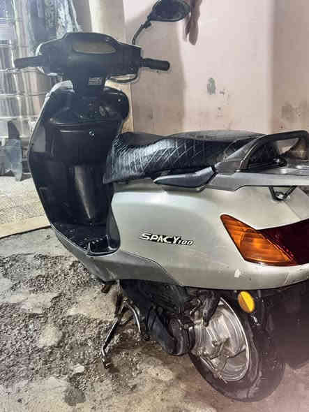 دراجة سبيسي للبيع سعر 350 وبيها مجال مكاني بعقوبة التحرير الرقم ***********
