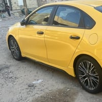 تخم تايرات وياله جدد السعر 400وبي مجال البكان بغداد الكماليه الرقم 077...