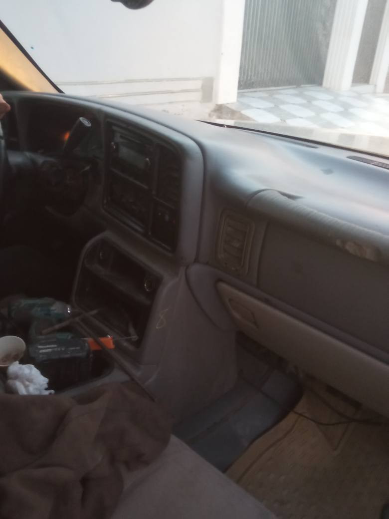 السلام عليكم 
شوفرليت 2001 بغداد الماني اجره 
مشتغل معاملتها خصوصي
مكفوله من الضربه 
غرفة جديده
تخم تأثير
حدادية
اكسن جديد
سيارة جاهزة
السعر/ شده وبيه مجال بسيط
رقم/***********
رقم/***********
