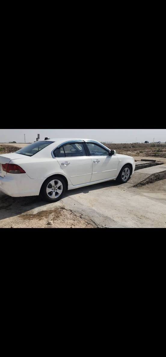 يا الله للبيع ابتيمه ٩خليجي رقم انكليزي جديد تحويل مباشر جاهزه محرك كير تبريد حداديه تخم تاير كله جديد بيه صبغ عام مكانه الناصرية السعر ٨٥ وبيه مجال شراي اتصل ماكو خاص 
*********** ترهم حاضر واقصاد
