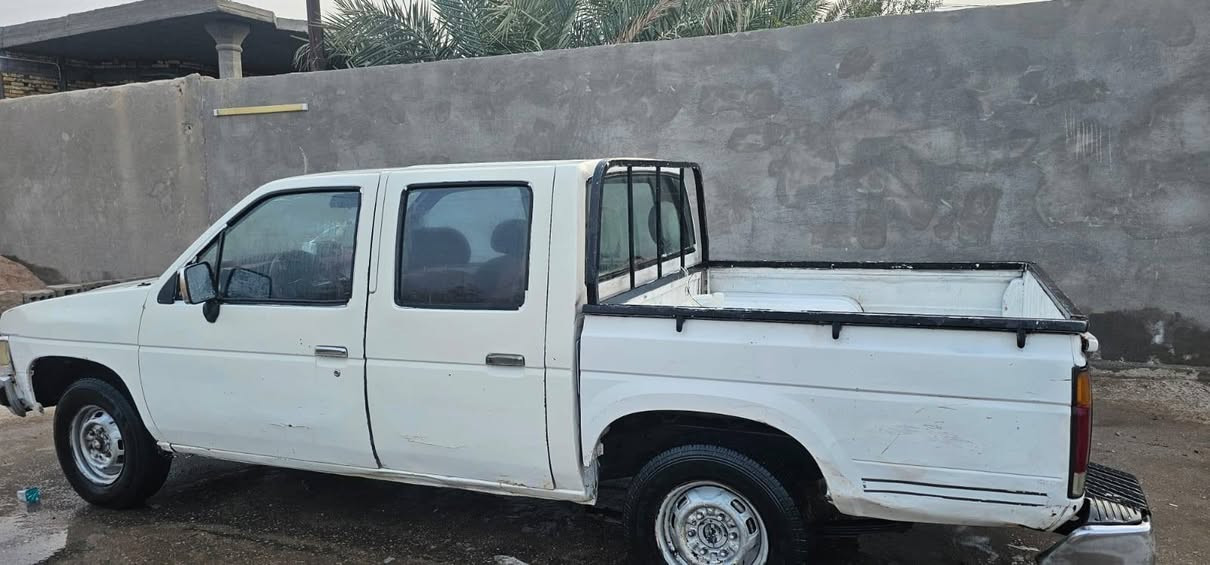 بيكم نيسان مديل 93 رقم بصره سياره حلوه ونظيفه المكان البصره قضاء المدينه للاتصال*********** السعر 29 ورقه
