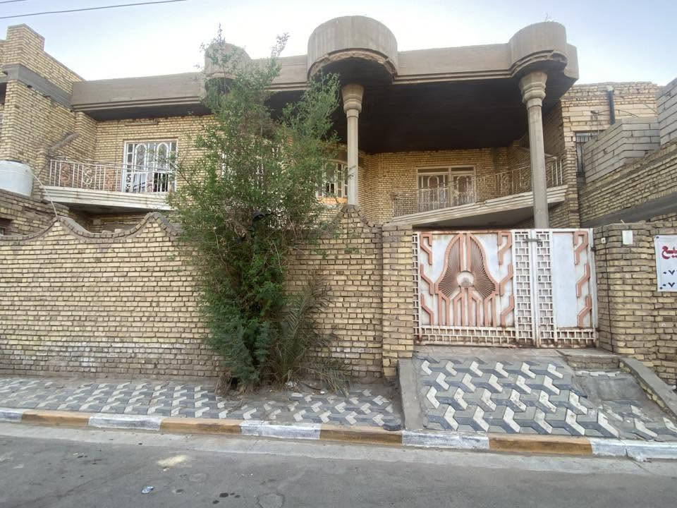 الدار للبيع
المساحة 320 متر واجهه 16 نزال 20

الموقع قطاع 28 خلف السوق مباشر فرع الضريبة القديمة

للاستفسار الاتصال ***********
او المراسله عبر الخاص
