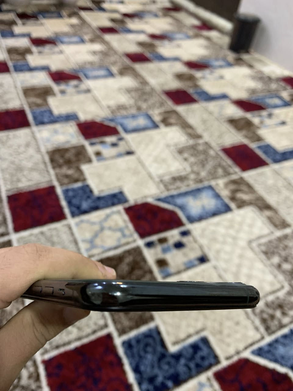 السلام عليكم ايفون 11 برو ماكس ذاكره 64 مبدل باتري اصلي 100 وشاشه طبق الاصلي شرط رقم واحد فيس ايدي شغال كامرات رقم واحد لجهاز حلو ونضيف شرط لفحص اي خلل مابي سعر 200 رقم *********** اسيا***********
