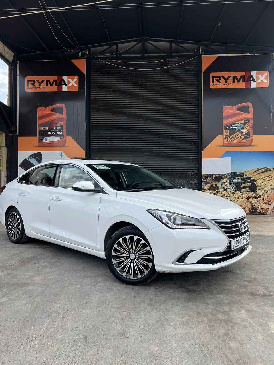 شانجان ايدو
 2020 ماشية 91 الف تبديل دهن صيانة كاملة بالشركة سلايت بصمة كشن جلد شاشة كامرة خلفية حساسات خلفية لايت زنون انارة نهارية led  بك لايت لد بدون صبغ  
رقم اربيل مكان السيارة موصل 
***********
***********
