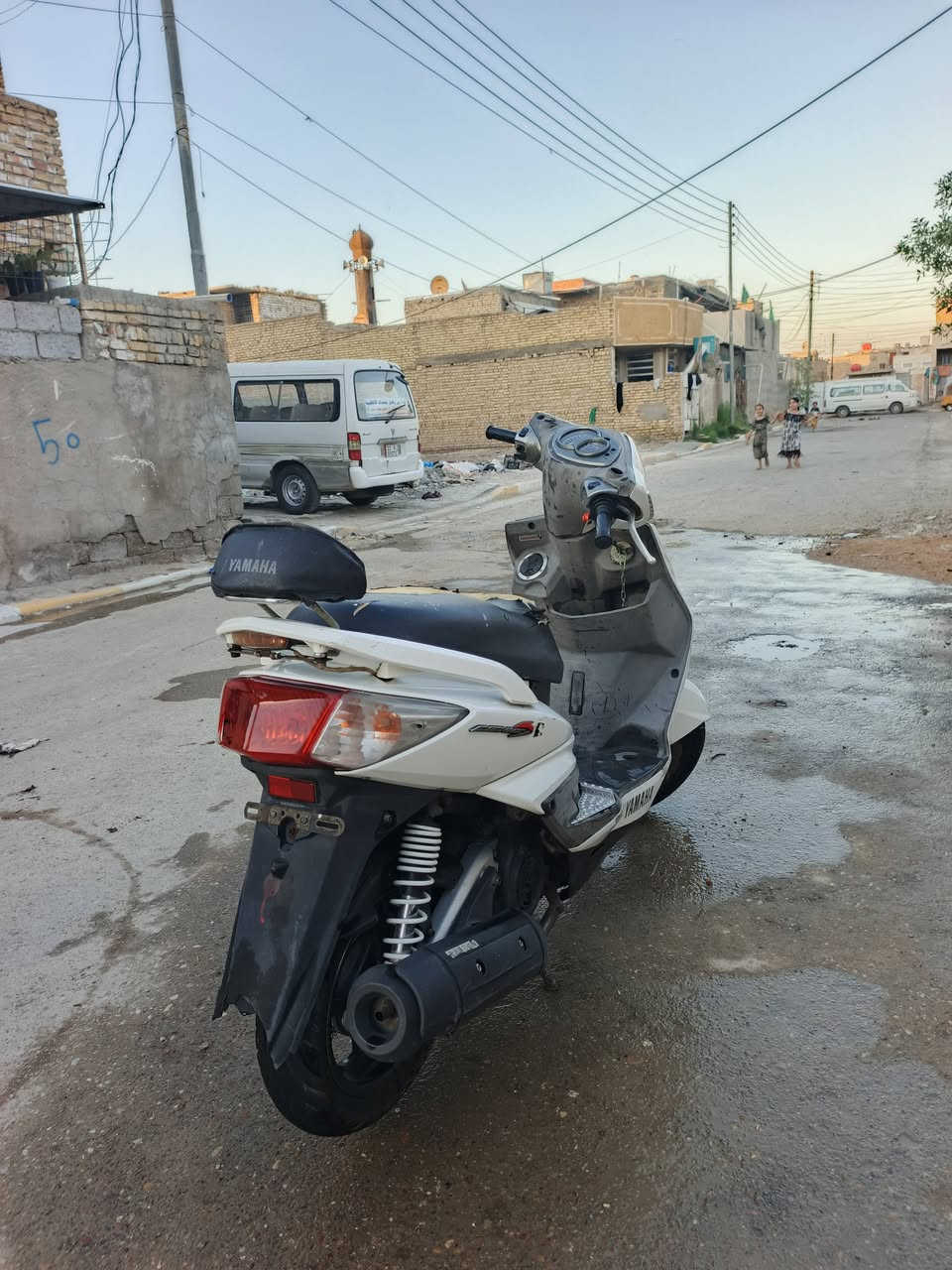 سلام عليكم دراجه سكنس فحل مكينه مجفته اول تجفيته اله كفرات اصليه ختم واحد وي لمكينه كهربائيات كله شغاله لايت زنون دراجه شلعه ومعدل وخير من الله تجي تكلب تقتنع وتاخذه عنواني بغداد الحسينيه رقم الهاتف ***********
