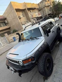 تويوتا FJ 2007 الون رصاصي سلفر حادثها جاملغ خلفي فقط + صبغ الباب الخلف...