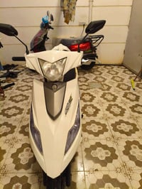 نحله • ٢٠١٨ • بدون اوراق