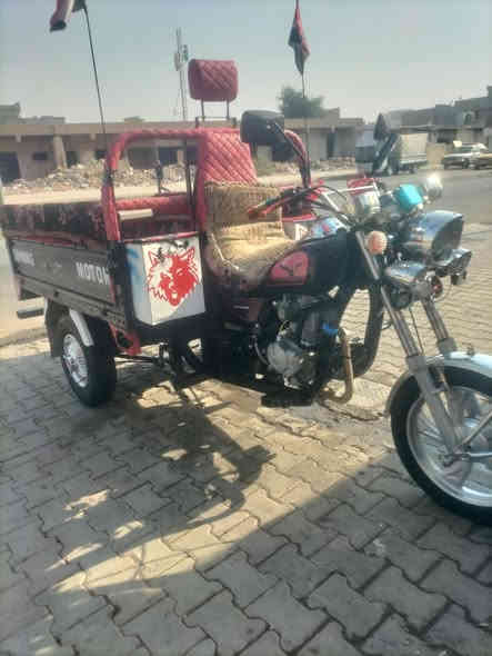 السلام وعليكم عندي ستوته للبيع موديل ٢٠محرك شرط كهربائيّ كامل شغل تايرات جوبلس ستوته  شاصي شرط ستوت على اخر حبايه السعر مليون ٥٠بي مجال قليل الشراي السعر بلاش مكان كركوك حي الحجاج الشراي يخابر ***********
