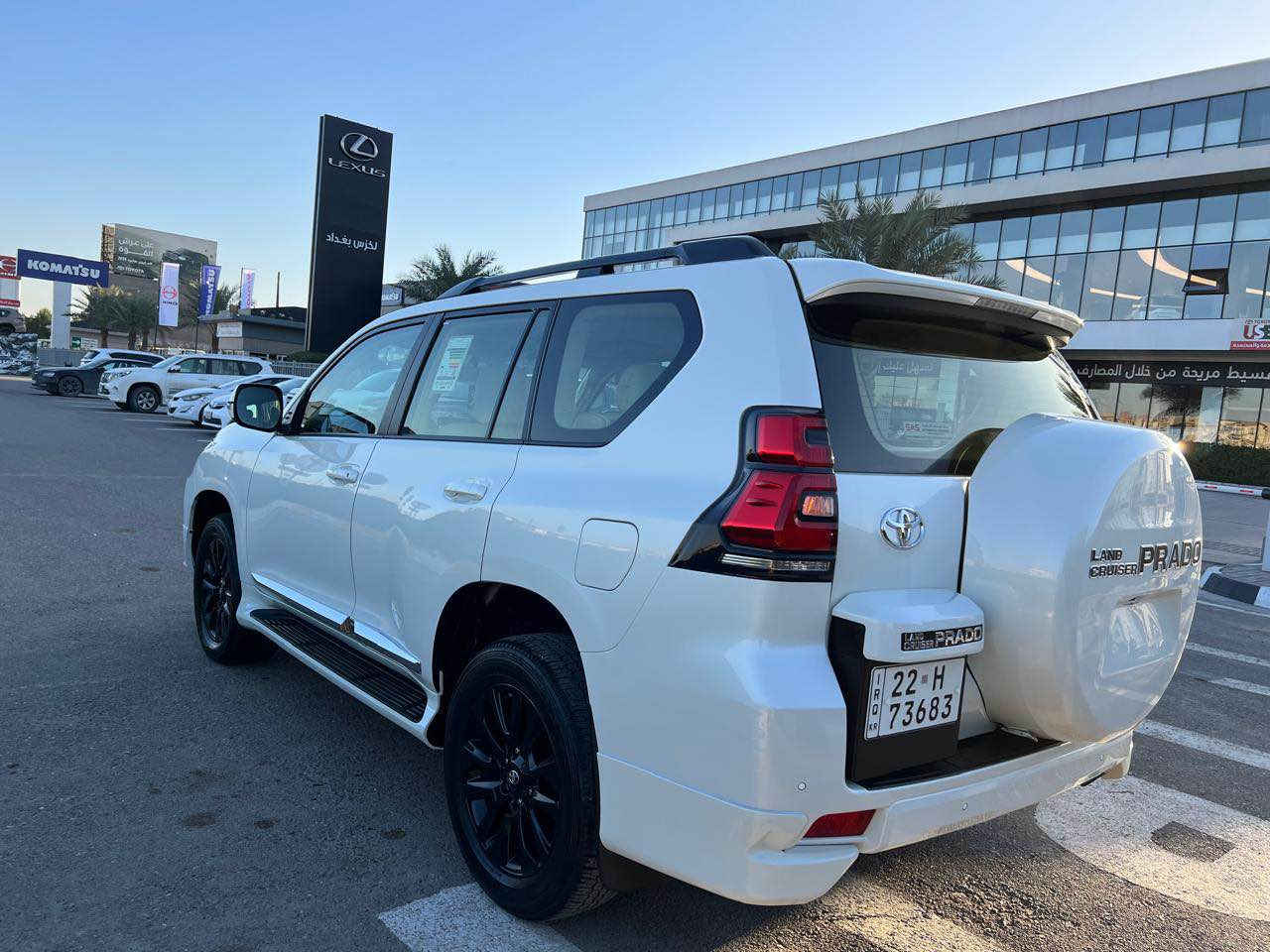 السلام عليكم 
برادو 2023 فول مواصفات
فتحة 
بصمة 
كشنات كهرباء 
دبل تانكي 
مري شفط 
اشارة لكزز
6 سلندر 4000
تبريد مركزي ٣ قطع
٧راكب
لايت عدسة زينون كهرباء 
تحكمات شاشة 
سبير منازل عدة مامستخدم 
بصمة عدد ٢ 
سيارة بحالة الوكالة 
بغداد السيدية 

*********** بغداد, العراق
