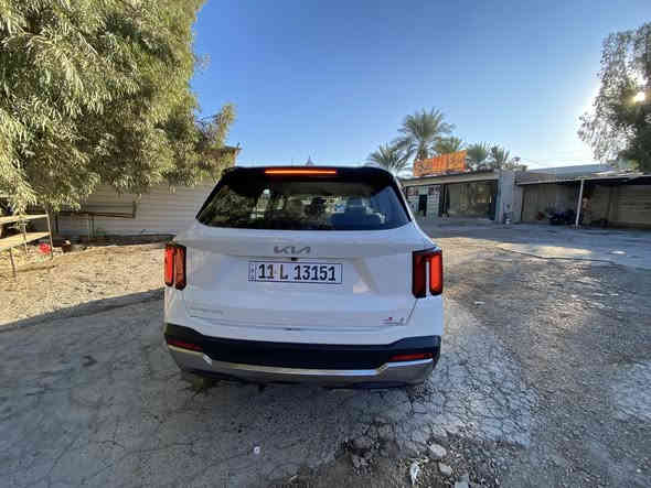 سورنتو ٢٠٢٤
فول مواصفات من عده ال بانروما 
كشنات كهرباء 
تحكم سترين كهرباء 
٦ سلندر اقتصادي
٧ راكب تحكم ال كراسي كهرباء
تشغيل عن بعد 
تدعم تطبيقات ال جوال وتدعم ايضاا. ال كار بلي وينبهك اذا اكو كامرات وسرعه ال شارع
٤وضعيات ضوء 

٤ وضعيات قياده 
لد داخل  ضوء دشبول تحكم كامل من ال شاشه تكدر تتحكم في لون ال ضوء
٣ قطع تبريد  ول جه ال وره تحكم تبريد وحد 
يوجد في ال خلف  جداحه ومنافذ شحن

ويوجد دكمه تنبهك اذا قربت على سياره او اي شي 

ويوجد دكمه تشغلك ال كامرت ال وره 
٤ كامرات 
حساسات 
شفتات قياده
كير ماوس 

شاشه متصله 
عداد كهربائي 
بردات وكاله 
صندوق كهربائي
محرك سليم 
كهربائيات سليم
كير سليم 

ويوجد ٢ سونار  واحد قبل ٢يوم سويته ول ثاني ٣٠يوم ثنينهن  نضيفات
لو ابيض 
  

 ماشي ٣٧ الف  نضيفه ولاشخط

 بس جاي عليه رذاذ من صبغ بخاخات  

بسمي مشروع وطني تحويل ثاني يوم 

رقم ال تواصل ⏬️

***********

سعر ⏬️.  جوه سوك.   

32000الف وبيه مجال

🔥🔥🔥🔥🔥🔥🔥🔥🔥🔥🔥
