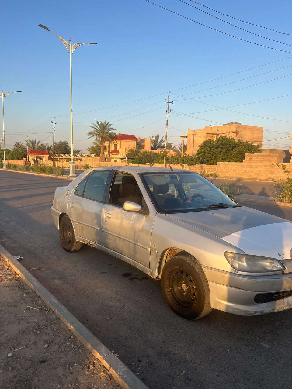السلام عليكم 

للبيع بيجو 306 گير محرك كهربائيات خير من الله والگشر شوف العين والسيارة مطلوبه وشرط الوكاله السعر المطلوب 24 وبيها مجال مكانها صلاح الدين قضاء العلم 

للاستفسار : ***********
