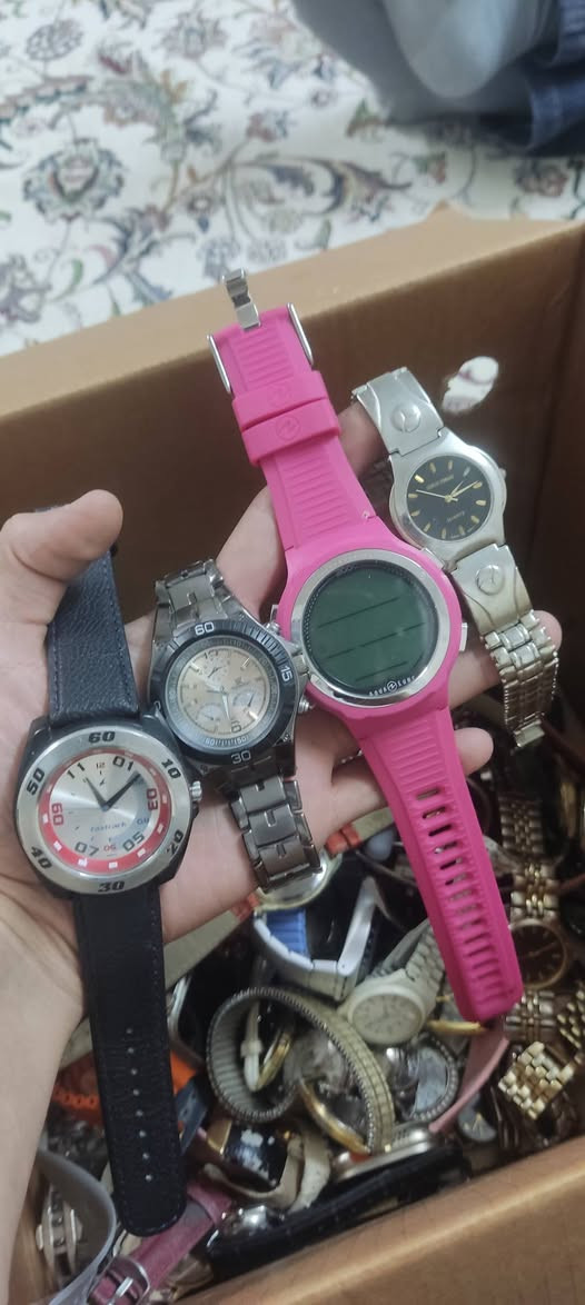 السلام عليكم شلعه ساعات باله عدد 100 قطعة
البيع شلع فقط
سعر القطعة 4 الف فقط
بيع شلع مابيع مفرد رجاءآ


**إذا كنت صاحب هذا الإعلان وتريد حذفه لأي سبب، رجاءا أرسل رسالة إلى الدعم الفني**