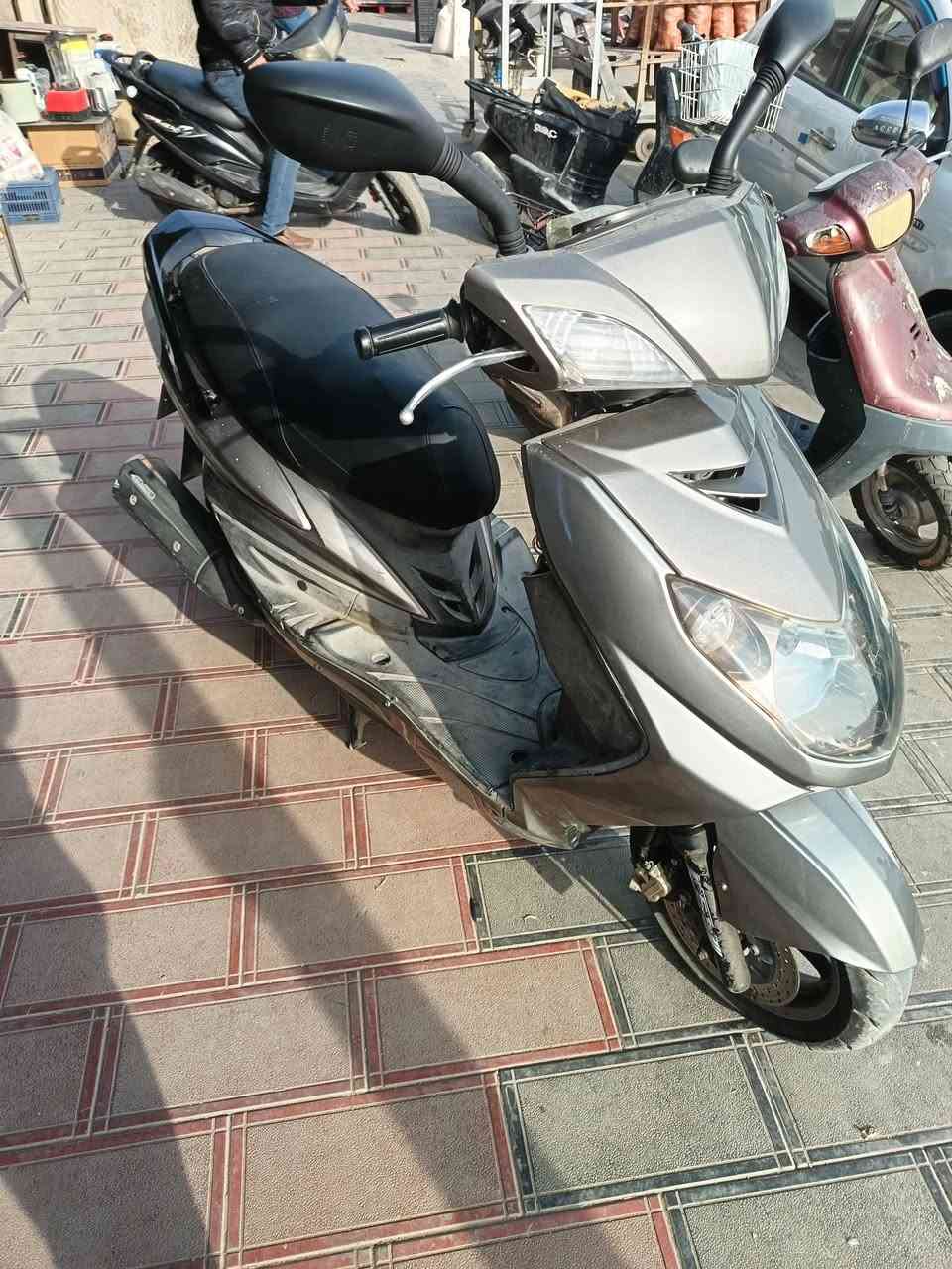 مكلف بالنشر
مكلف بالنشر 
سكنس كوري فحل نوزل خطين مرقمه بغداد 
مكينه مكفوله لا تبخير
مكاني كاظمية 
 ولا تنقيص للاتصال 
***********
غير متواجد على الفيس فقط اتصال
