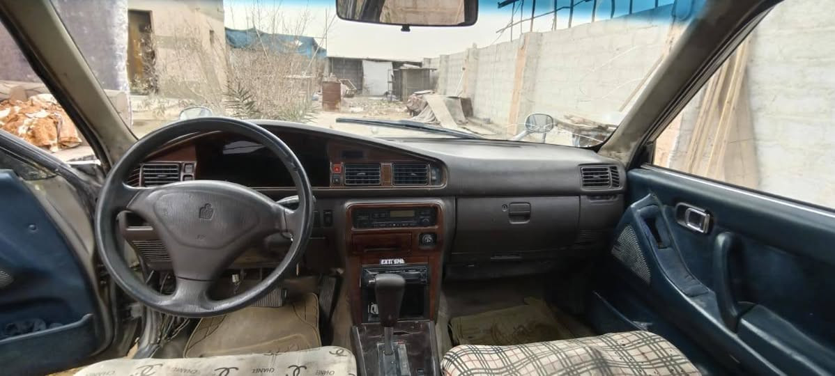 يالله متاح كراون سوبر موديل 91 صبغ  عام جمالية بدون حادث رقم نجف ألماني سنوية 27  معروضة اب 35 بيها مجال قليل ***********
