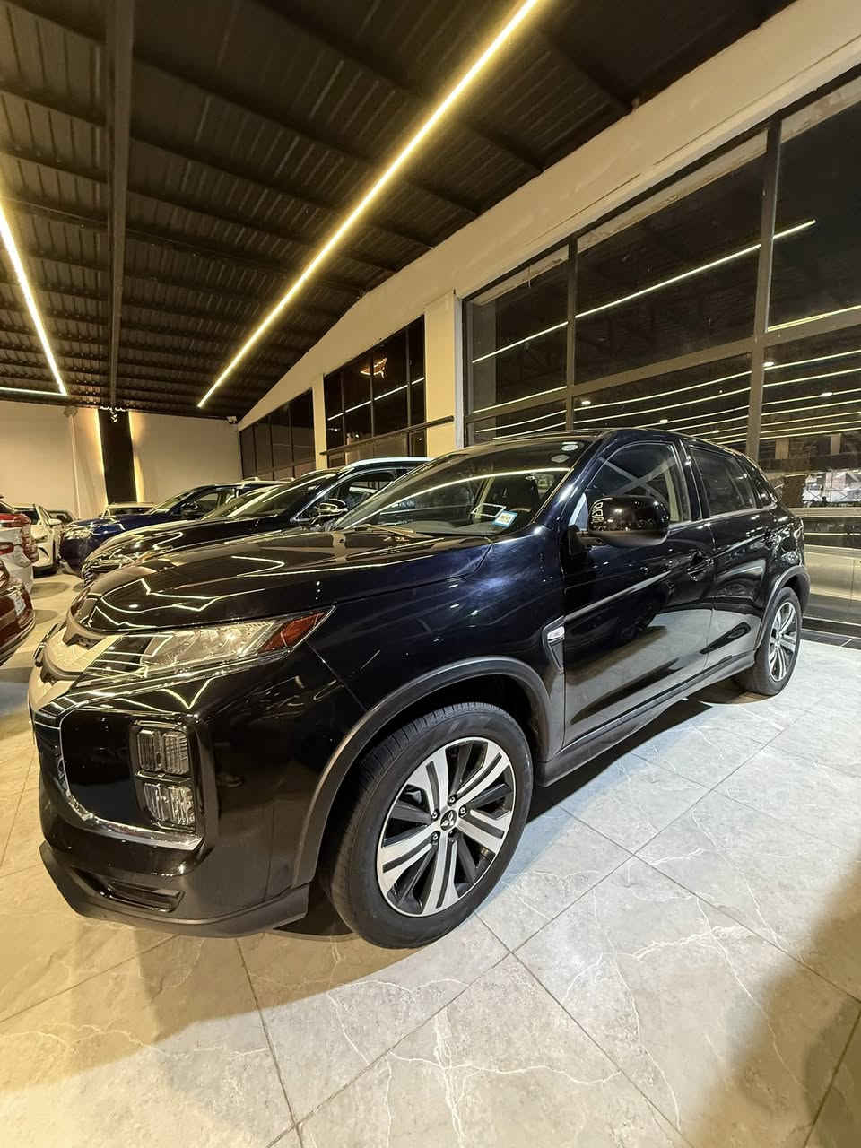 السلام عليكم 
اوتلاندر سبورت ٤ راكب مكينه ٢٠٠٠ 
بدون حادث بدون صبغ تقرير مياه امطار عذبه موجود رقم الشاصي چيگ السعر 127 مجال قليل 
***********
