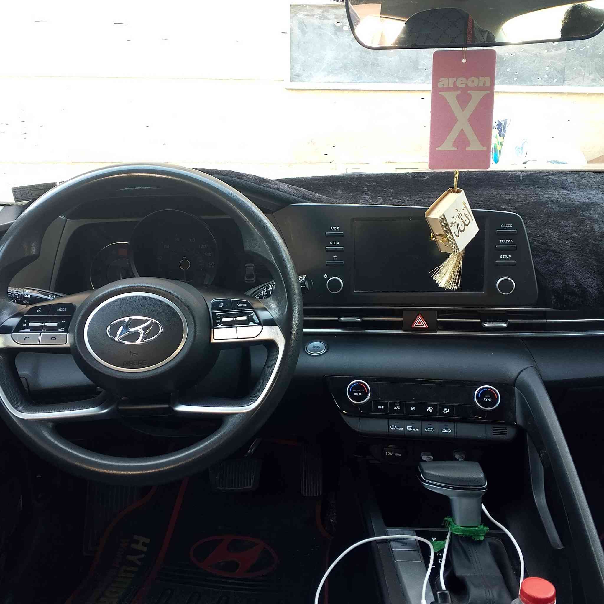 سلام عليكم
النترا 2023 وارد امريكي 
حادثهه باب فقط موجود رقم شاصي بالصور
بصمه
محرك 2000 دوش
تحكمات ستيرن 
تشغيل عن بعد 
ماشيهه88 ميل
لسعر147 بيهه مجال
لا تدخل خاص خابرني ع رقم 
***********
