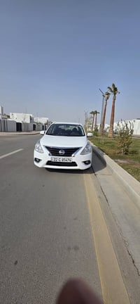 نيسان صني مصري السيارة موديل 23 السونر موجود تريد تحويل تريد وكالة الس...