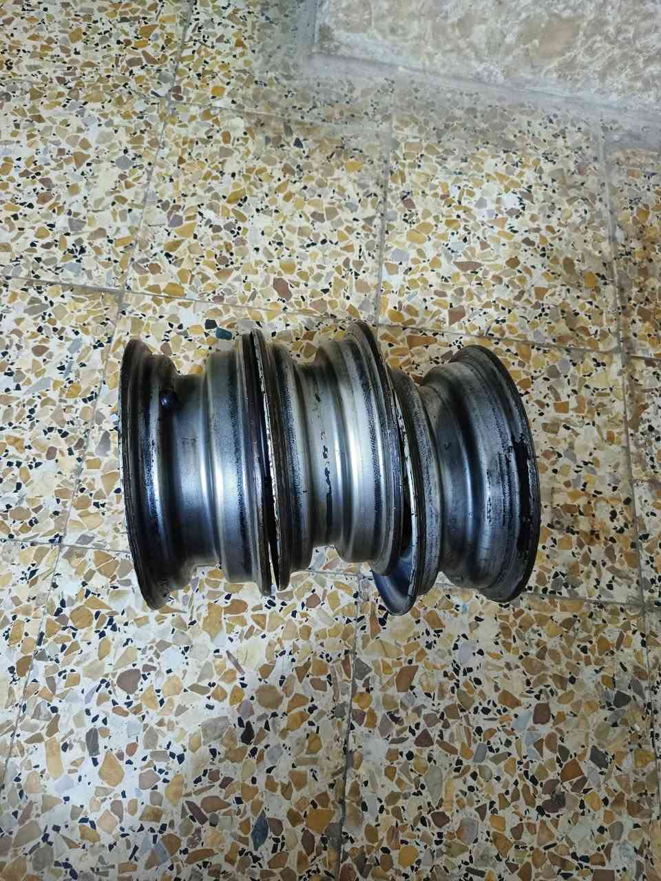 وياله ٢٢ للبيع وكيل مامصبوغات ابد وياهن ممات جدد سعر 40وبيهن مجال
***********
