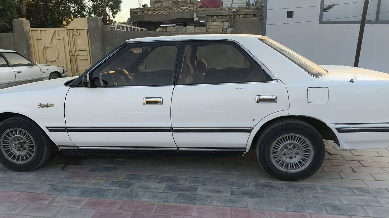 السلام عليكم ورحمة الله  سياره للبيع هارتوب سياره نضيفه سعر ٢٣قفل تصال على رقم ***********
