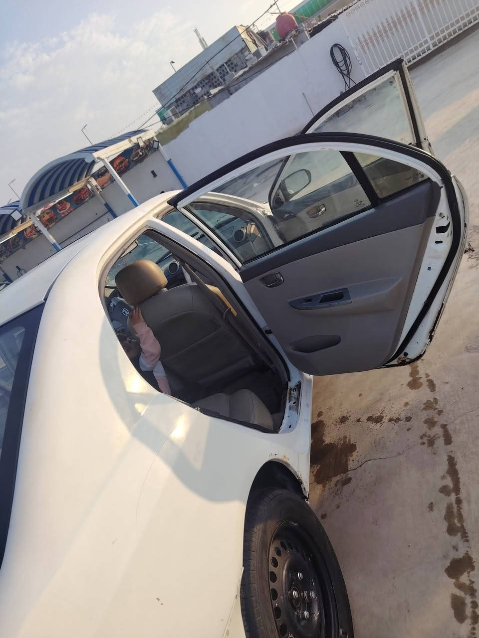 سلام عليكم بي وايدي موديل 13 جي ثري رقم بغداد ما اندل راعيه رقم ألماني تردون حار ومكسب هاذا كدامكم كير اتو سياره كله بلادي كير ومحرك شغال سياره كشره حلوه بيه ضربه عل ليمنه ومرجعينه كدام عينك راح ابيعه بلاش لا تخابر ودكلي شبيه مجال قفل من لاخير حته لو تجي ما اطيح لن محتاج وريد ابيع 20  اخو بلاش والله تجي وطلع بيه عيوب خابر وهله بيك لعنوان ميسان مقابل طاقه ابو رمانه قبل لا دنزل من نزله مال حيه شرطه لا تراسل اروحلك  فدوه خابر حته لو ترمش اني اتصل عليك *********** بعد شتريد 😅
