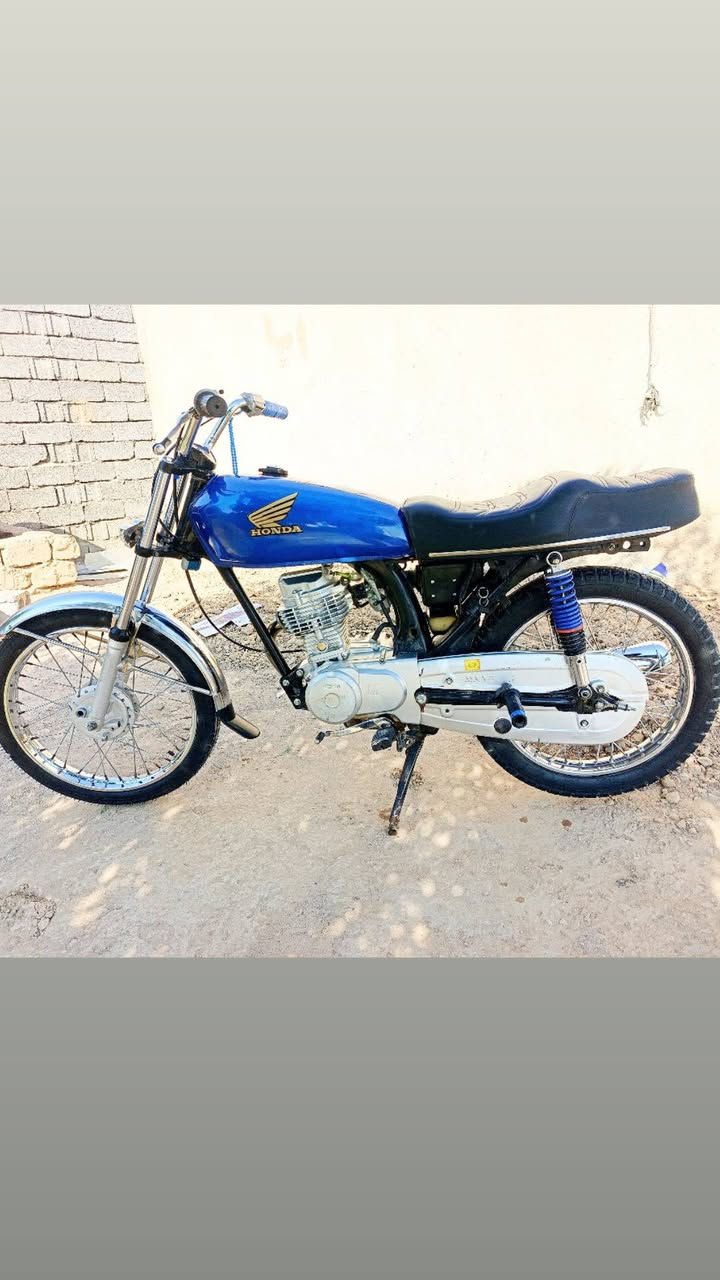 سلام عليكم
دراجه نامه شلامجه))2022 الدراجه شاصي ومكينه بلادي تایرات جدد مكينه خير من الله ادوات الدراجه بـ 600 وبيه مجال للطيبين الخاص مفتوح ورقمي هاذه بس واتساب...

***********  

.مكاني شطره
