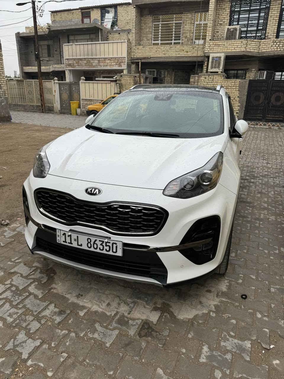 سلام عليكم سبورتج خليجي جي لاين 2021 فول موصفات محركً200
تحك شفتات اعل فىه 
سياره ماشيه 47 الف بعده عل وضعيت شركه 
مكفوله كفاله عام من كلشي 
سعر 240بيه مجال مكانه بلديات 
رقم هاتف ***********
